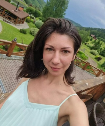 Я с радостью подарю тебе незабываемые мгновения удовольствия и разврата. Со мной ты ощутишь настоящую страсть и по-настоящему расслабишься. Мои нежные руки и горячее тело соткают вокруг тебя сеть желания и наслаждения. Предоставлю тебе самые возбуждающие эротические услуги: классический секс, оральные ласки, массаж и многое другое. Мои фото подтверждают мою красоту и особенности. Доверься мне и наполни свою жизнь яркими эмоциями и запоминающимися встречами. ✨💖✨ Анастасия